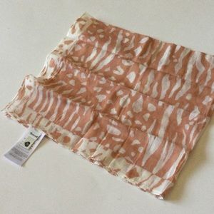 MADEWELL ORGANIC COTTON BANDANA CLAY AND  WHITE MIXED ANIMAL PRINT NWOT